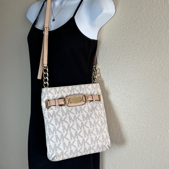 Michael Kors Cream and Gold Crossbody Bag - Picture 9 of 9